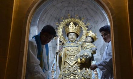 Jaro’s Our Lady of Candles