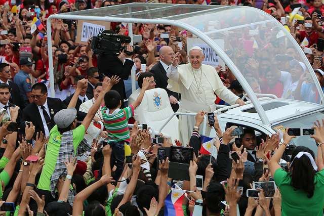 The Church and society need you, Pope Francis tells youth