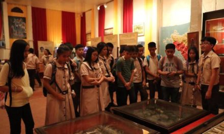 Christe Regians open school year with ‘museum tour’