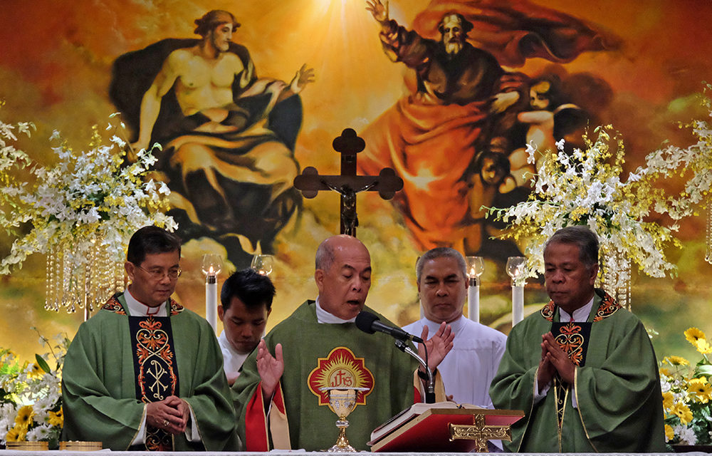 Abp. Valles leads Mass after second day of the CBCP assembly