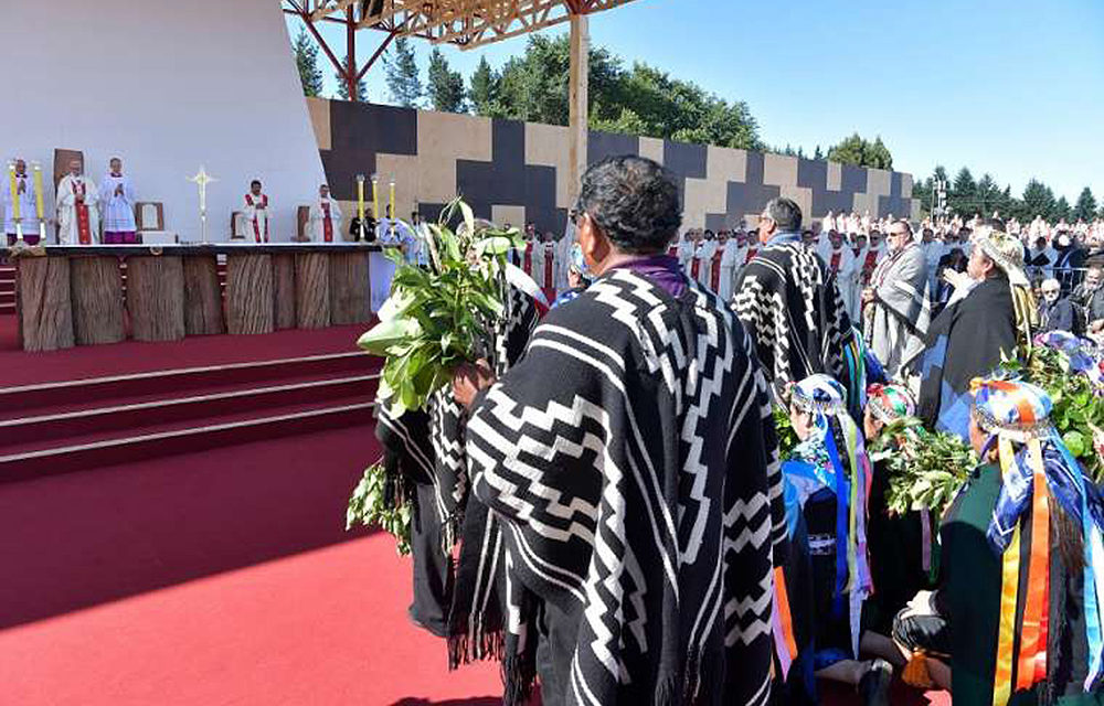 Pope appeals for unity, non-violence in Chile’s torn Mapuche zone