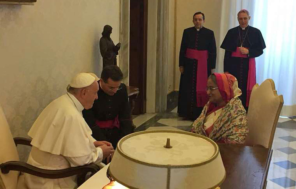 Pope, Bangladesh Prime Minister discuss Rohingya crisis at Vatican