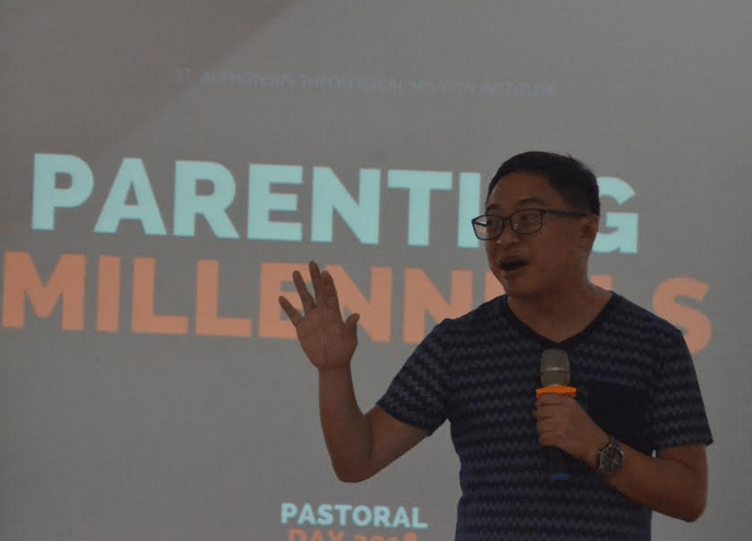 Technological challenges of parenting tackled in talk