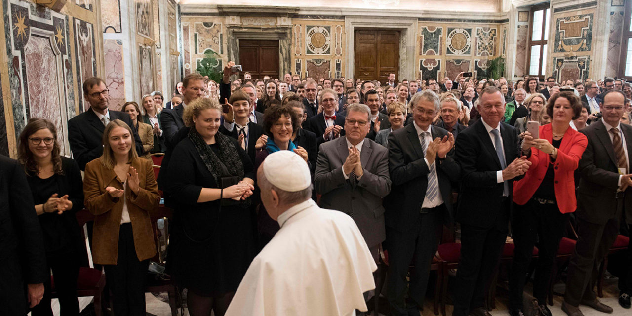 Pope to journalists: Counter resignation, evil with ethics, passion