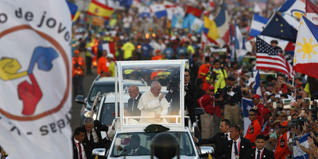Pope joins pilgrims at WYD prayer vigil