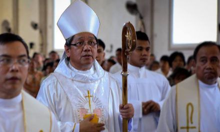 Bishop urges bets to avoid violence after killing of Negros official