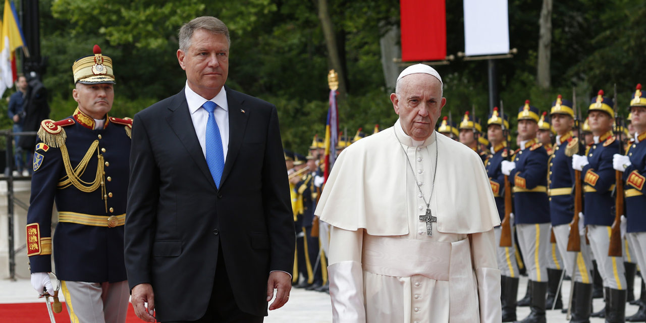 Pope urges Romanian leaders to care for country’s poor, disadvantaged