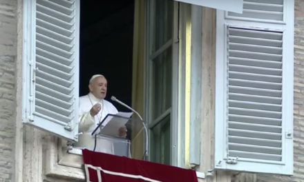 After deadly shipwreck, Pope Francis appeals for safety of migrants