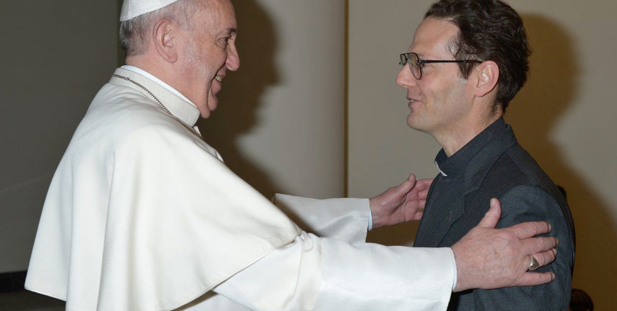 Pope’s interpreter in Japan is his former student from Argentina