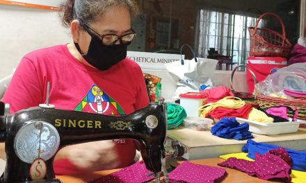 Marikina parish makes homemade masks for the needy