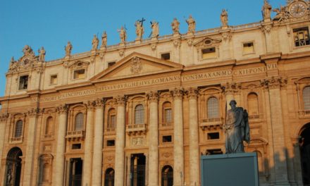 Churches in Rome can reopen for private prayer