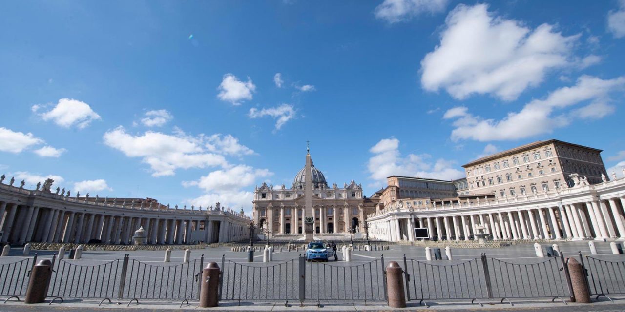 Pope Francis appoints 6 women to economy council