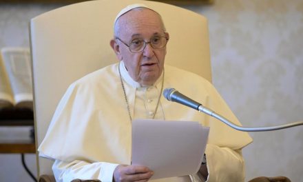 Pope Francis: Human dignity has serious political implications