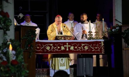 Cardinal Parolin in Lebanon: The Church, Pope Francis are with you after Beirut explosion