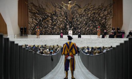 7 more Vatican Swiss Guards test positive for the coronavirus