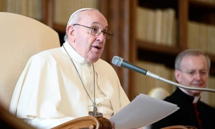 Pope Francis encourages young economists to learn from the poor