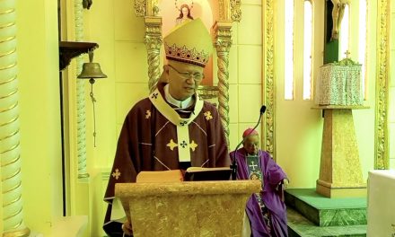 Cebu archbishop tests positive for Covid-19