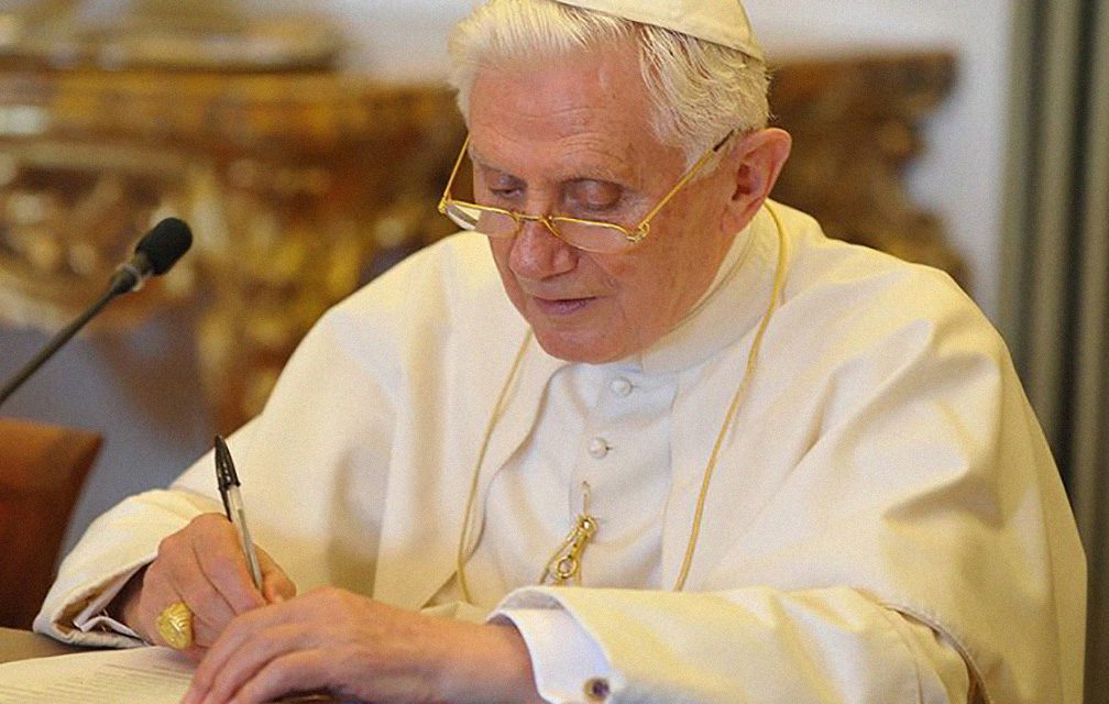 Benedict XVI: Legalization of same-sex marriage is ‘a distortion of conscience’