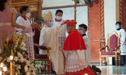 Cardinal Advincula receives ‘red hat’ in Capiz