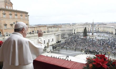 Christmas Urbi et Orbi blessing 2021: Pope Francis asks world leaders to be open to dialogue