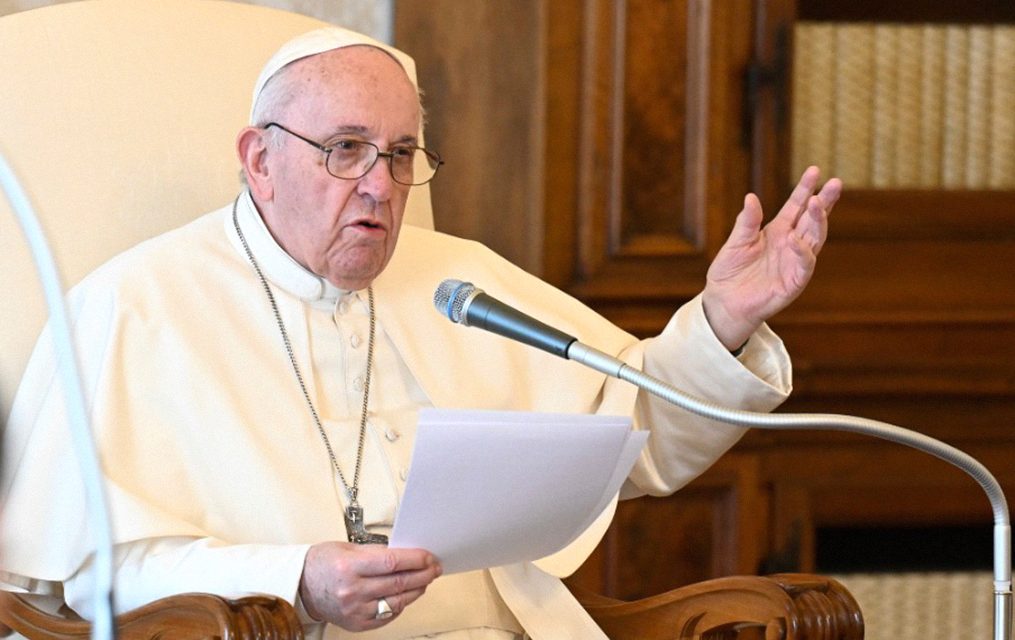Pope Francis’ Lenten message: Addiction to digital media can hurt human relationships