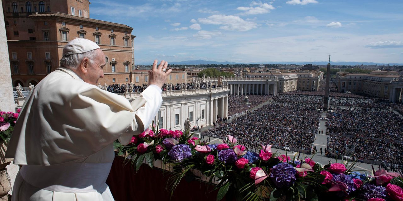 Pope Francis laments ‘Easter of War’ in Urbi et Orbi blessing 2022