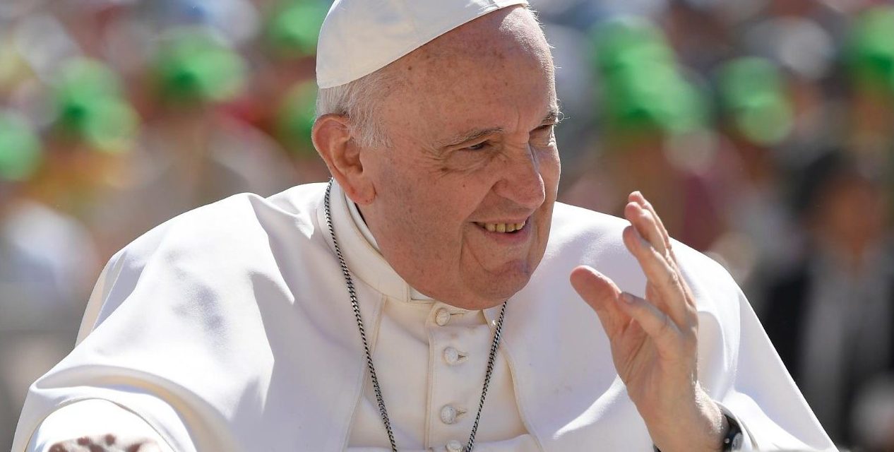 Pope Francis: Don’t hide wrinkles, it’s ‘the heart that matters’