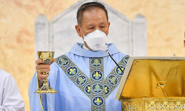 Manila archbishop: Never forget the ‘darkness’ of martial law