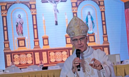 ‘Be soldiers of truth,’ nuncio urges Filipino Knights