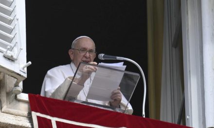 Pope Francis at Sunday Angelus: ‘We must not be slaves to any earthly power’