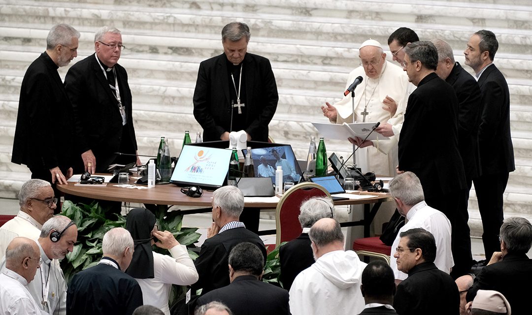 Faithful people ‘infallible’ in their belief, Pope Francis tells synod