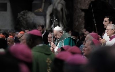 At synod close, Pope Francis warns against ‘idolatry disguised as spirituality’
