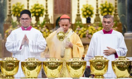 Priests who neglect prayer fall to worldly temptations, says Manila archbishop