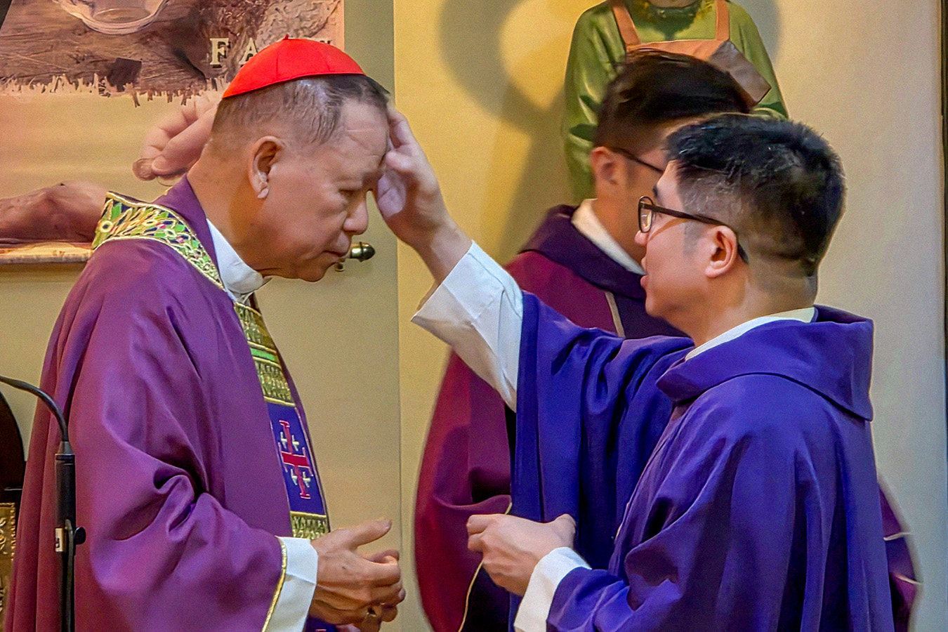 Cardinal urges Filipinos to confront complicity in corruption as Lent ...