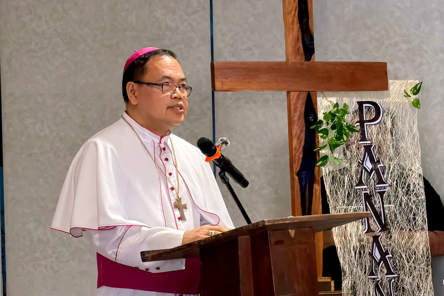 Church leaders urge public to join online anti-dynasty drive