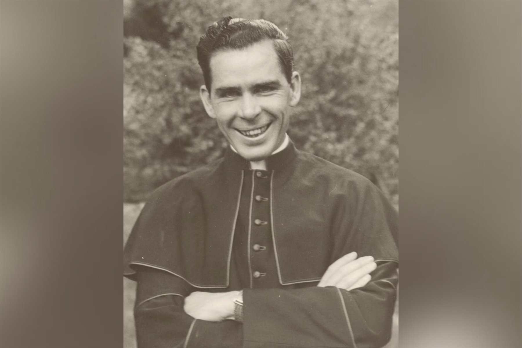 Ritratto di Mons. Fulton J. Sheen, arcivescovo