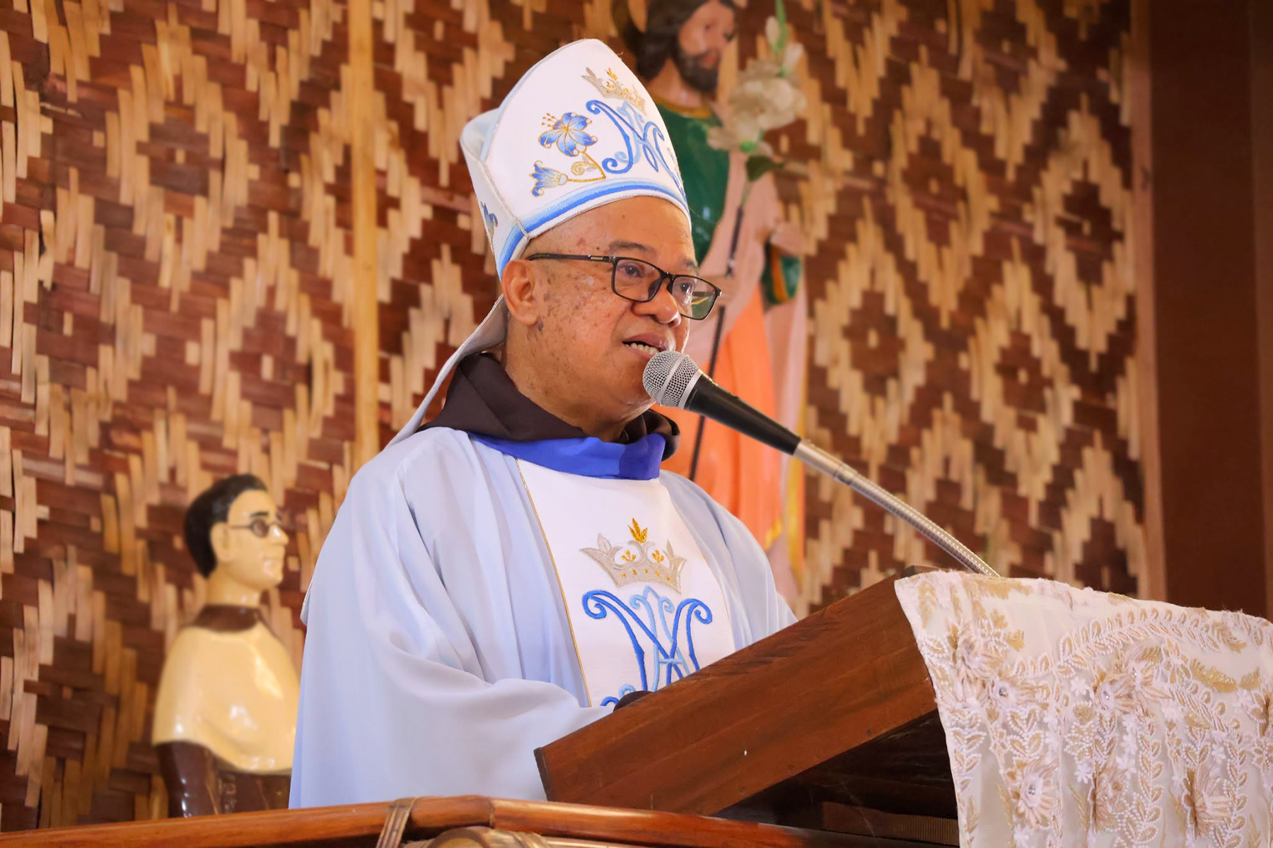 Mons. Gerardo Alminaza, vescovo di San Carlos e presidente della Caritas delle Filippine.
