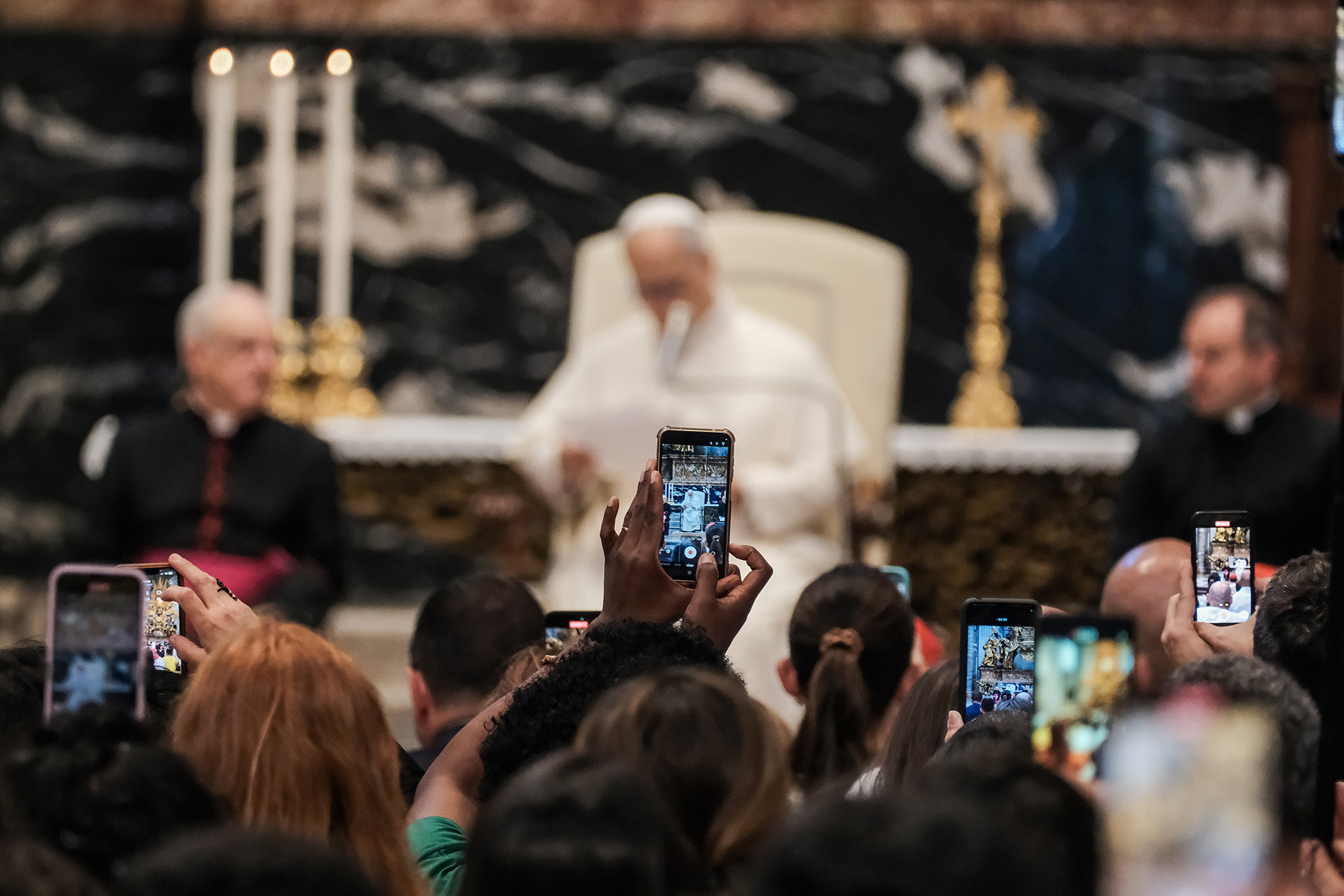 Vatican calls for a renewal of attention in the age of clickbait