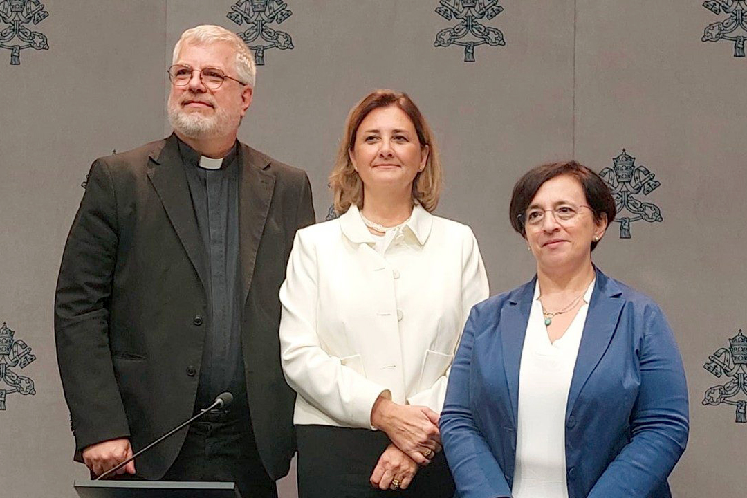 10 years after Amoris Laetitia, bishops to discuss challenges of families at the Vatican