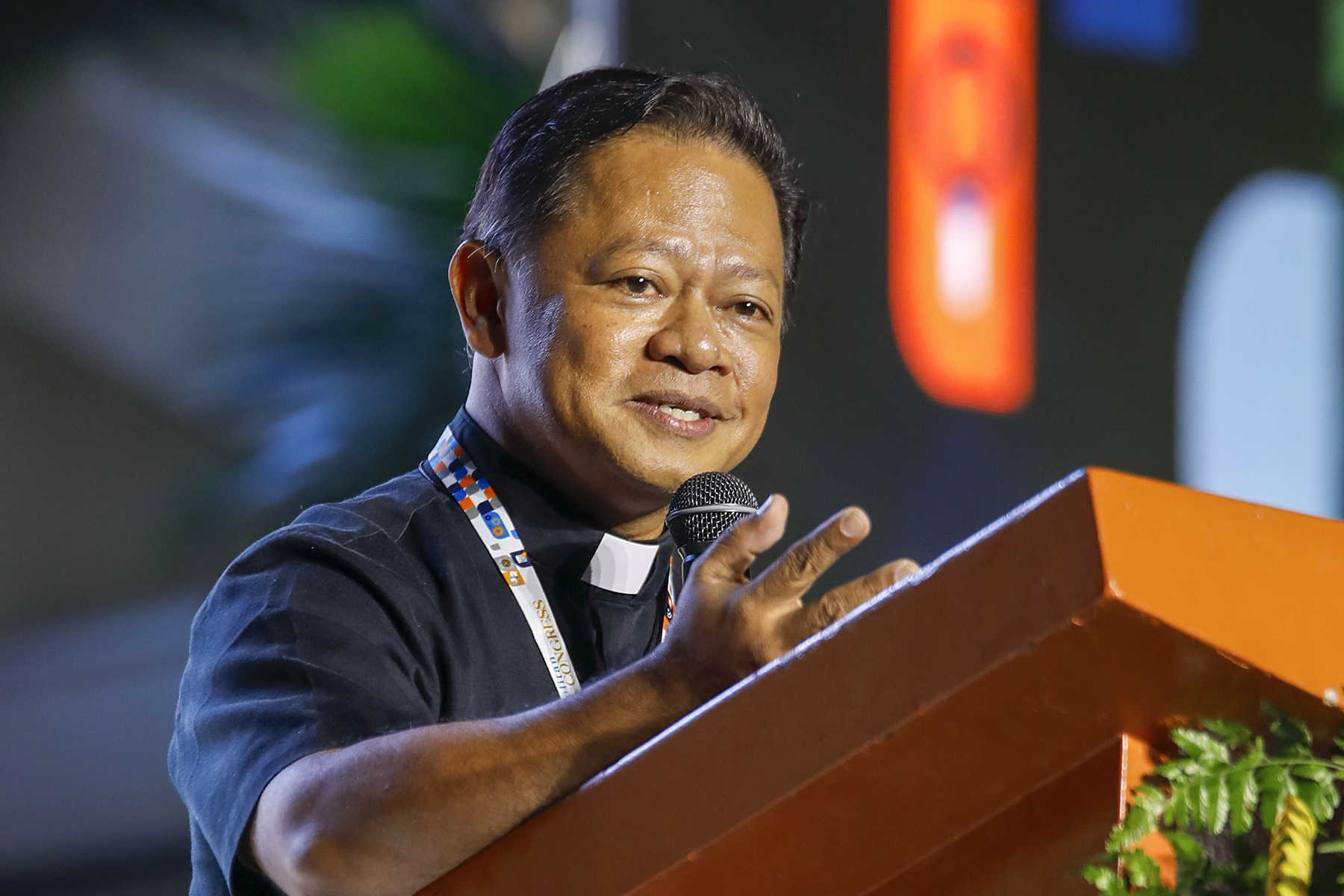 Archbishop urges Catholic communicators to put human dignity first in AI age