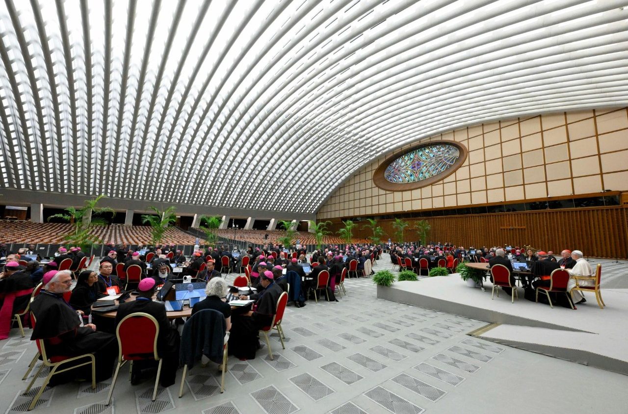 Pope Leo XIV urges bishops to show courage in responding to struggling families